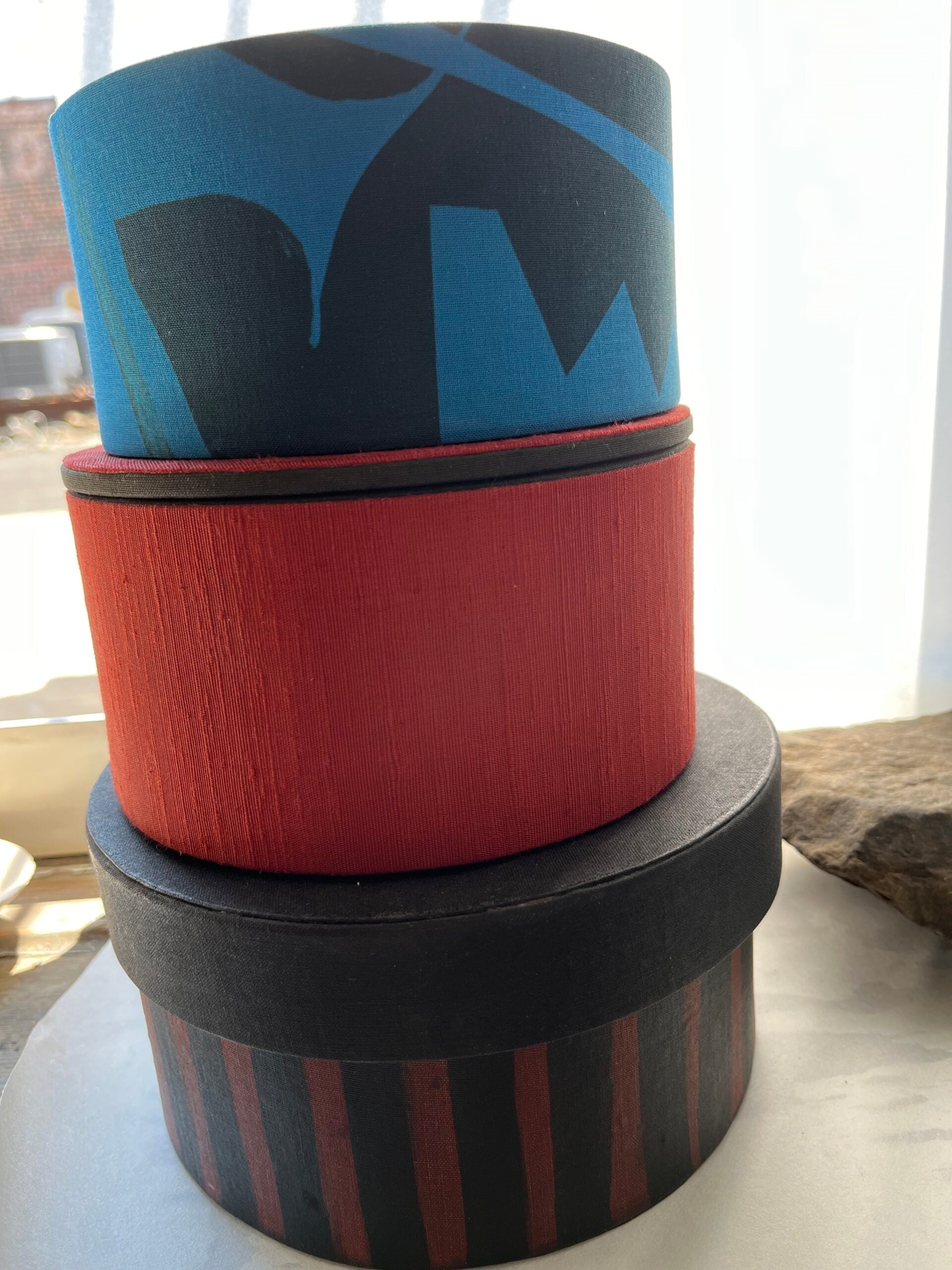 Cylindrical Boxes image 1